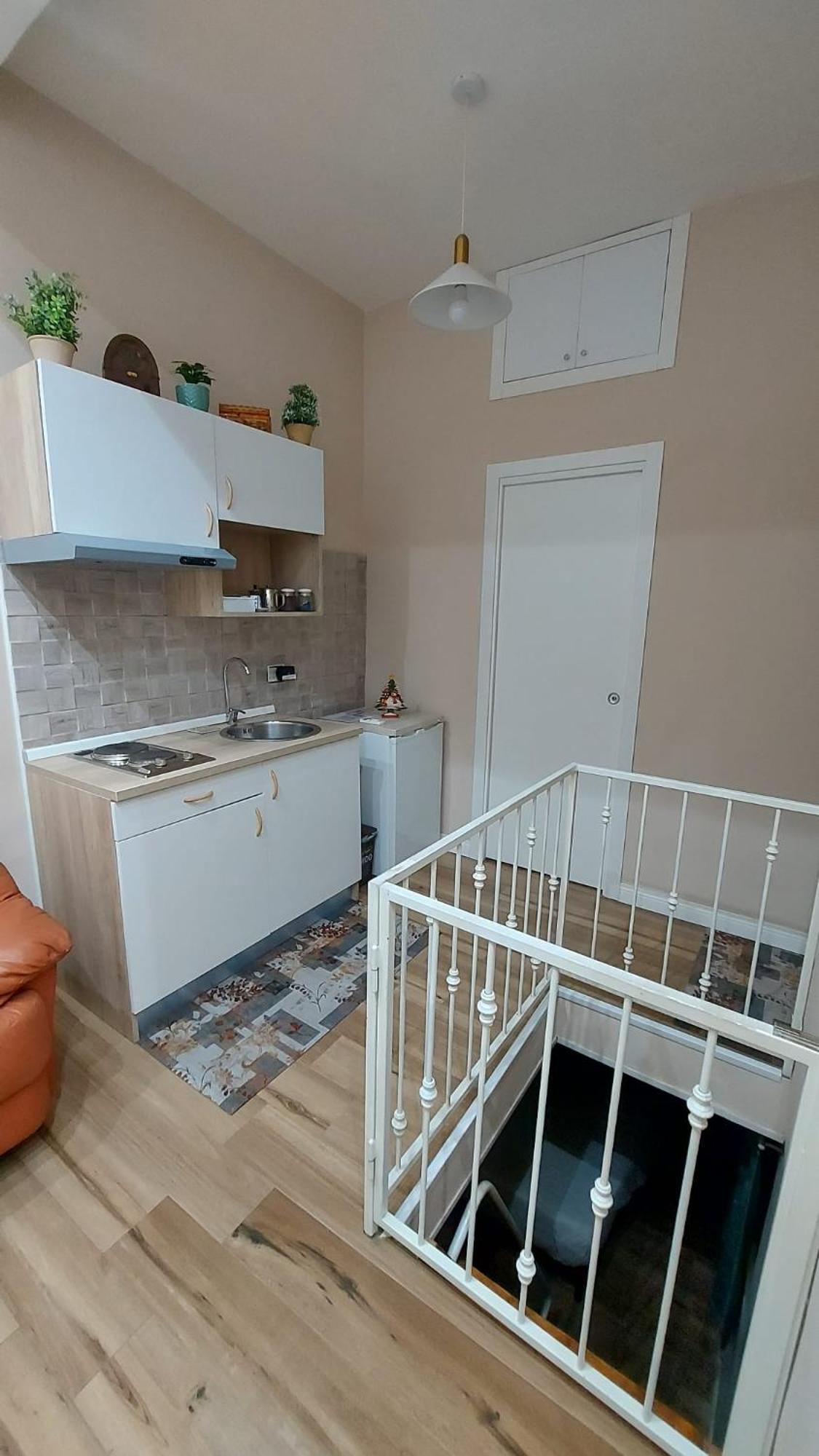 La Petite Maison Napoli Bagian luar foto
